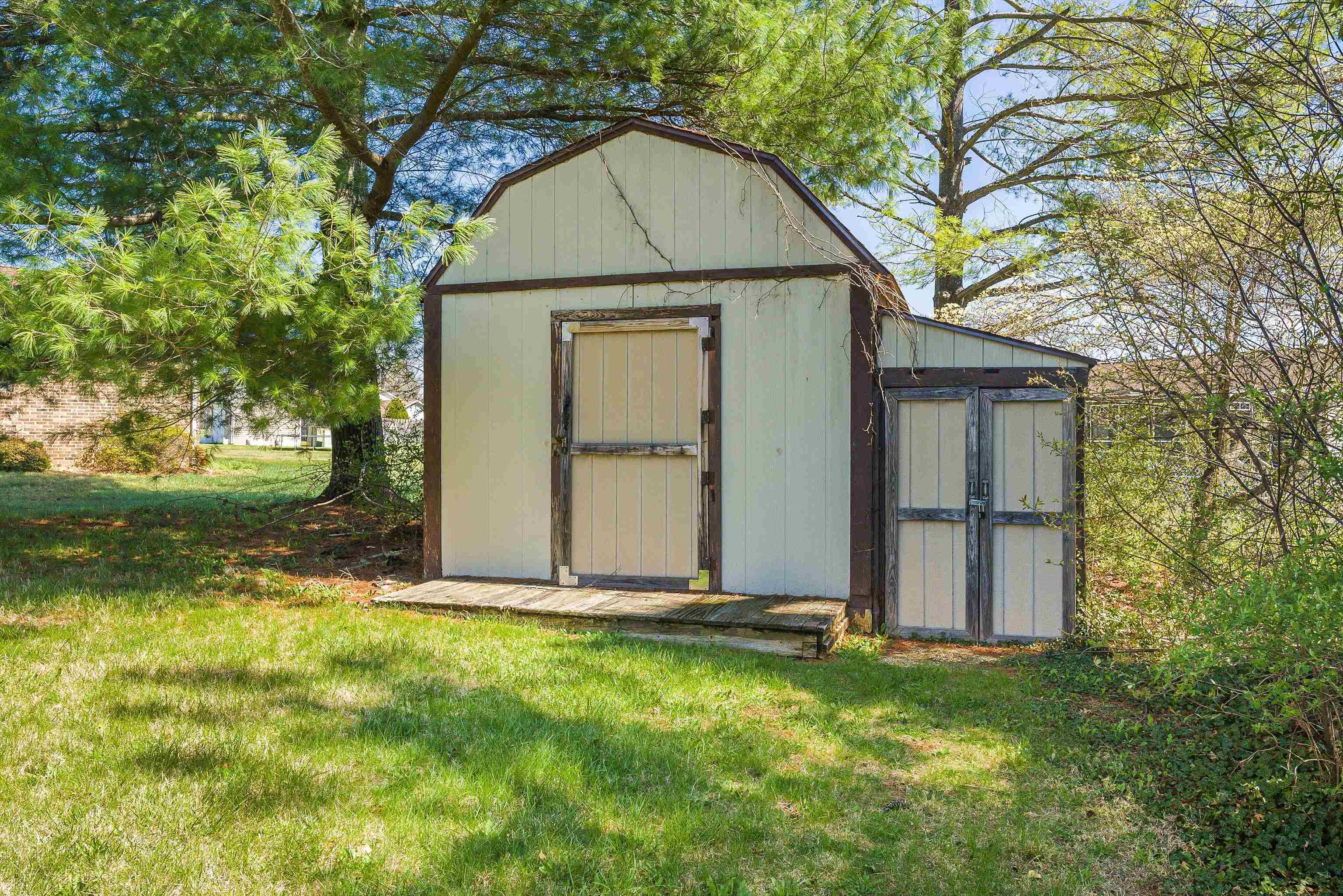 28 BRIGHTON CT, STUARTS DRAFT, Virginia 24477, 3 Bedrooms Bedrooms, ,2 BathroomsBathrooms,Residential,28 BRIGHTON CT,675068 MLS # 675068