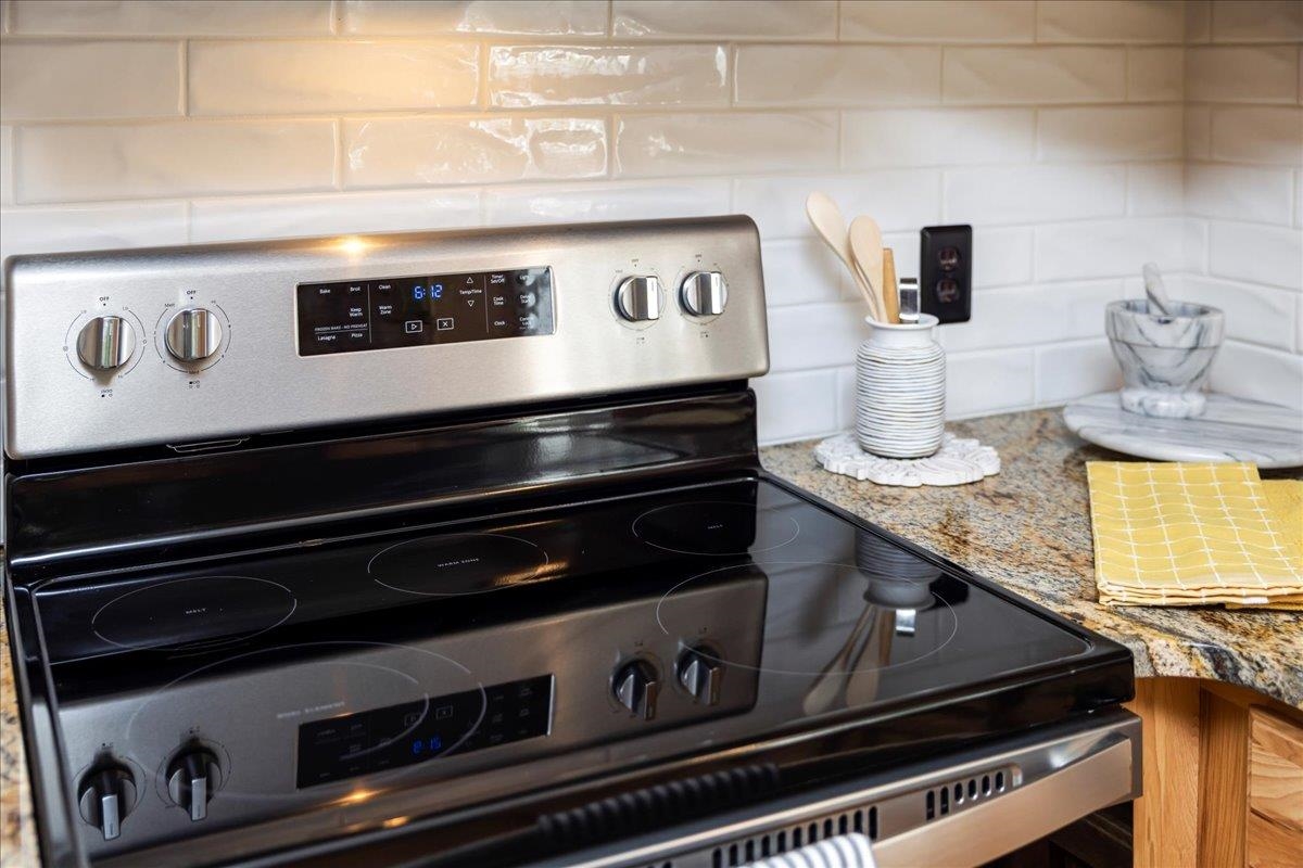 6614 MIDDLEBROOK RD, RAPHINE, Virginia 24472, 2 Bedrooms Bedrooms, ,2 BathroomsBathrooms,Residential,Moffatts Creek Cottage Located in Augusta Count,6614 MIDDLEBROOK RD,675080 MLS # 675080