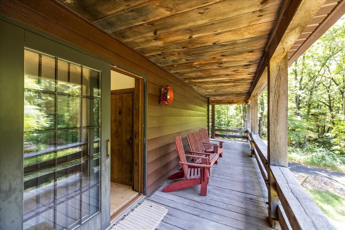 6614 MIDDLEBROOK RD, RAPHINE, Virginia 24472, 2 Bedrooms Bedrooms, ,2 BathroomsBathrooms,Residential,Moffatts Creek Cottage Located in Augusta Count,6614 MIDDLEBROOK RD,675080 MLS # 675080