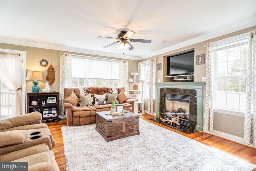 406 WOODLAND DR, LURAY, Virginia 22835, 4 Bedrooms Bedrooms, ,2 BathroomsBathrooms,Residential,406 WOODLAND DR,VAPA2006218 MLS # VAPA2006218