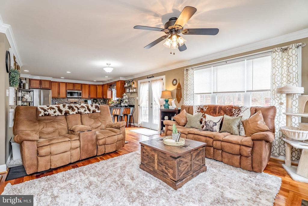 406 WOODLAND DR, LURAY, Virginia 22835, 4 Bedrooms Bedrooms, ,2 BathroomsBathrooms,Residential,406 WOODLAND DR,VAPA2006218 MLS # VAPA2006218