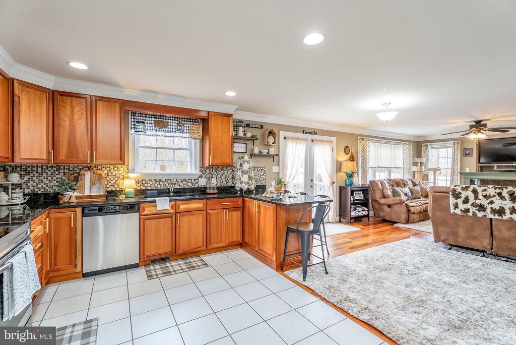 406 WOODLAND DR, LURAY, Virginia 22835, 4 Bedrooms Bedrooms, ,2 BathroomsBathrooms,Residential,406 WOODLAND DR,VAPA2006218 MLS # VAPA2006218