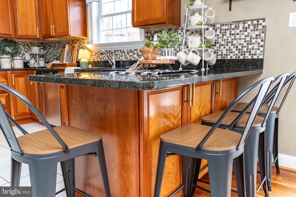 406 WOODLAND DR, LURAY, Virginia 22835, 4 Bedrooms Bedrooms, ,2 BathroomsBathrooms,Residential,406 WOODLAND DR,VAPA2006218 MLS # VAPA2006218