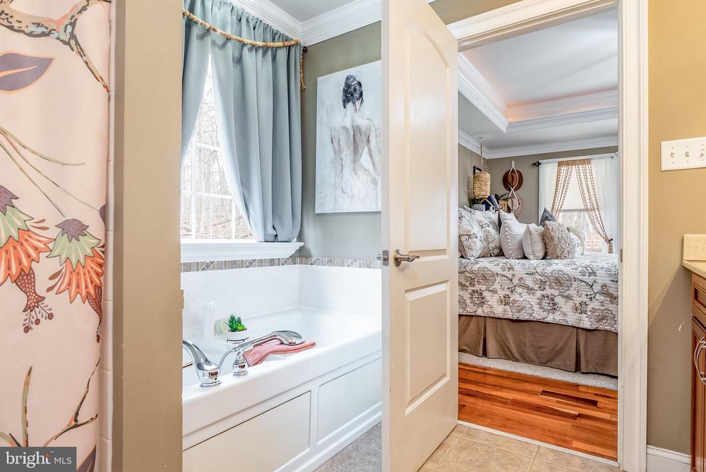 406 WOODLAND DR, LURAY, Virginia 22835, 4 Bedrooms Bedrooms, ,2 BathroomsBathrooms,Residential,406 WOODLAND DR,VAPA2006218 MLS # VAPA2006218