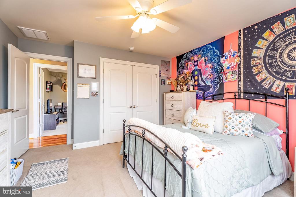 406 WOODLAND DR, LURAY, Virginia 22835, 4 Bedrooms Bedrooms, ,2 BathroomsBathrooms,Residential,406 WOODLAND DR,VAPA2006218 MLS # VAPA2006218