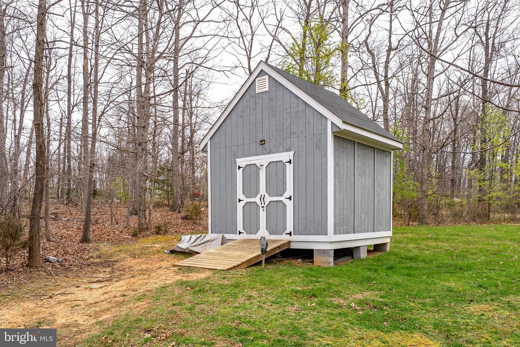 406 WOODLAND DR, LURAY, Virginia 22835, 4 Bedrooms Bedrooms, ,2 BathroomsBathrooms,Residential,406 WOODLAND DR,VAPA2006218 MLS # VAPA2006218