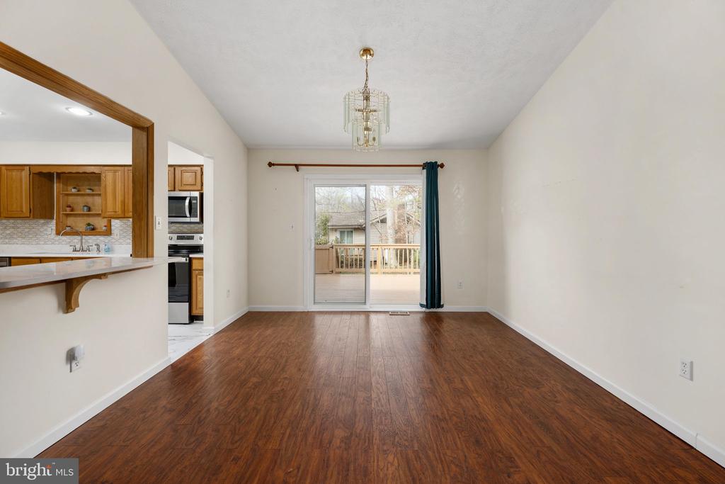 200 LIBERTY BLVD, LOCUST GROVE, Virginia 22508, 3 Bedrooms Bedrooms, ,3 BathroomsBathrooms,Residential,LAKE OF THE WOOD,200 LIBERTY BLVD,VAOR2013680 MLS # VAOR2013680