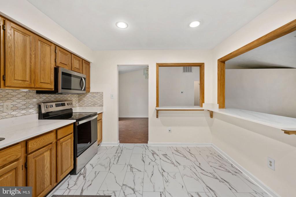 200 LIBERTY BLVD, LOCUST GROVE, Virginia 22508, 3 Bedrooms Bedrooms, ,3 BathroomsBathrooms,Residential,LAKE OF THE WOOD,200 LIBERTY BLVD,VAOR2013680 MLS # VAOR2013680