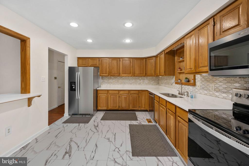 200 LIBERTY BLVD, LOCUST GROVE, Virginia 22508, 3 Bedrooms Bedrooms, ,3 BathroomsBathrooms,Residential,LAKE OF THE WOOD,200 LIBERTY BLVD,VAOR2013680 MLS # VAOR2013680