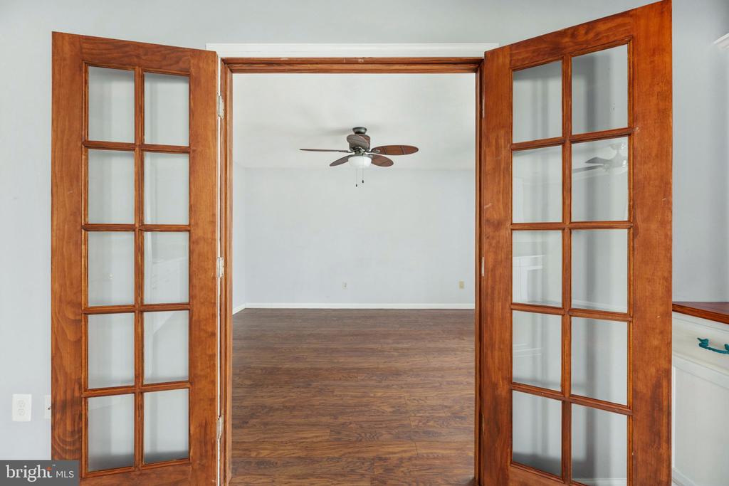 200 LIBERTY BLVD, LOCUST GROVE, Virginia 22508, 3 Bedrooms Bedrooms, ,3 BathroomsBathrooms,Residential,LAKE OF THE WOOD,200 LIBERTY BLVD,VAOR2013680 MLS # VAOR2013680