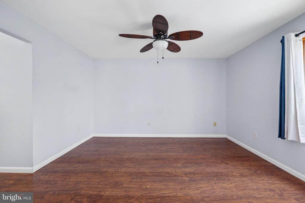 200 LIBERTY BLVD, LOCUST GROVE, Virginia 22508, 3 Bedrooms Bedrooms, ,3 BathroomsBathrooms,Residential,LAKE OF THE WOOD,200 LIBERTY BLVD,VAOR2013680 MLS # VAOR2013680