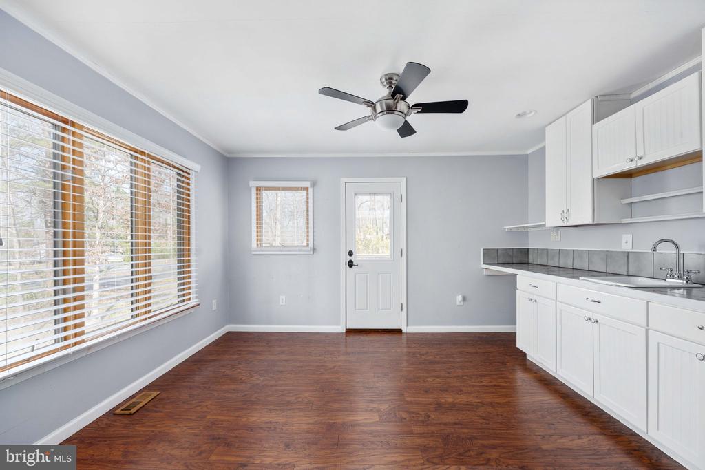 200 LIBERTY BLVD, LOCUST GROVE, Virginia 22508, 3 Bedrooms Bedrooms, ,3 BathroomsBathrooms,Residential,LAKE OF THE WOOD,200 LIBERTY BLVD,VAOR2013680 MLS # VAOR2013680