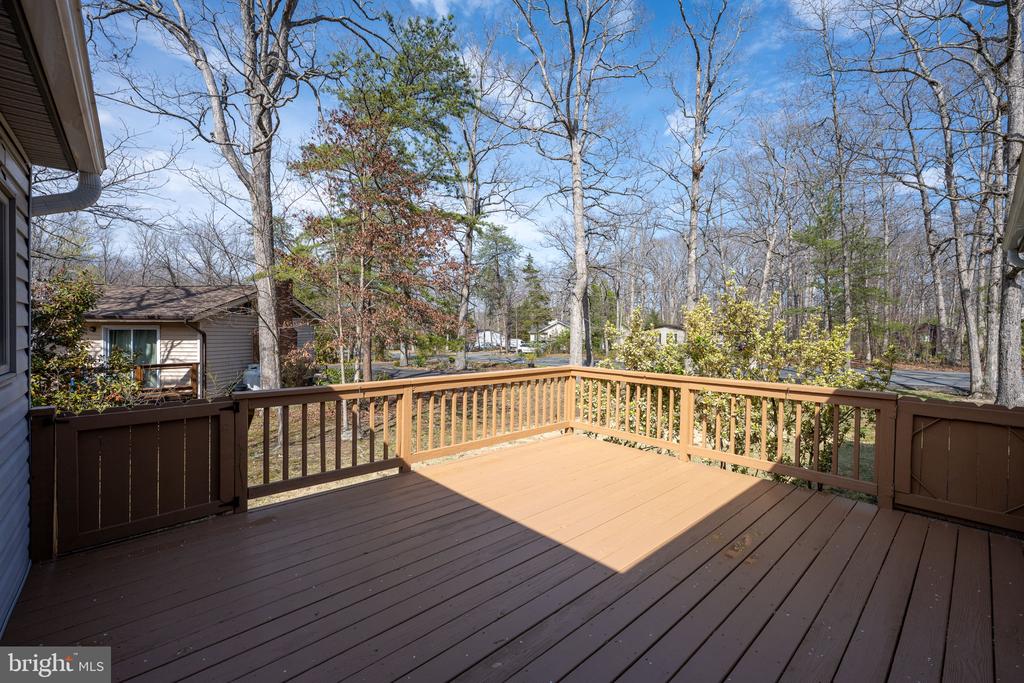 200 LIBERTY BLVD, LOCUST GROVE, Virginia 22508, 3 Bedrooms Bedrooms, ,3 BathroomsBathrooms,Residential,LAKE OF THE WOOD,200 LIBERTY BLVD,VAOR2013680 MLS # VAOR2013680