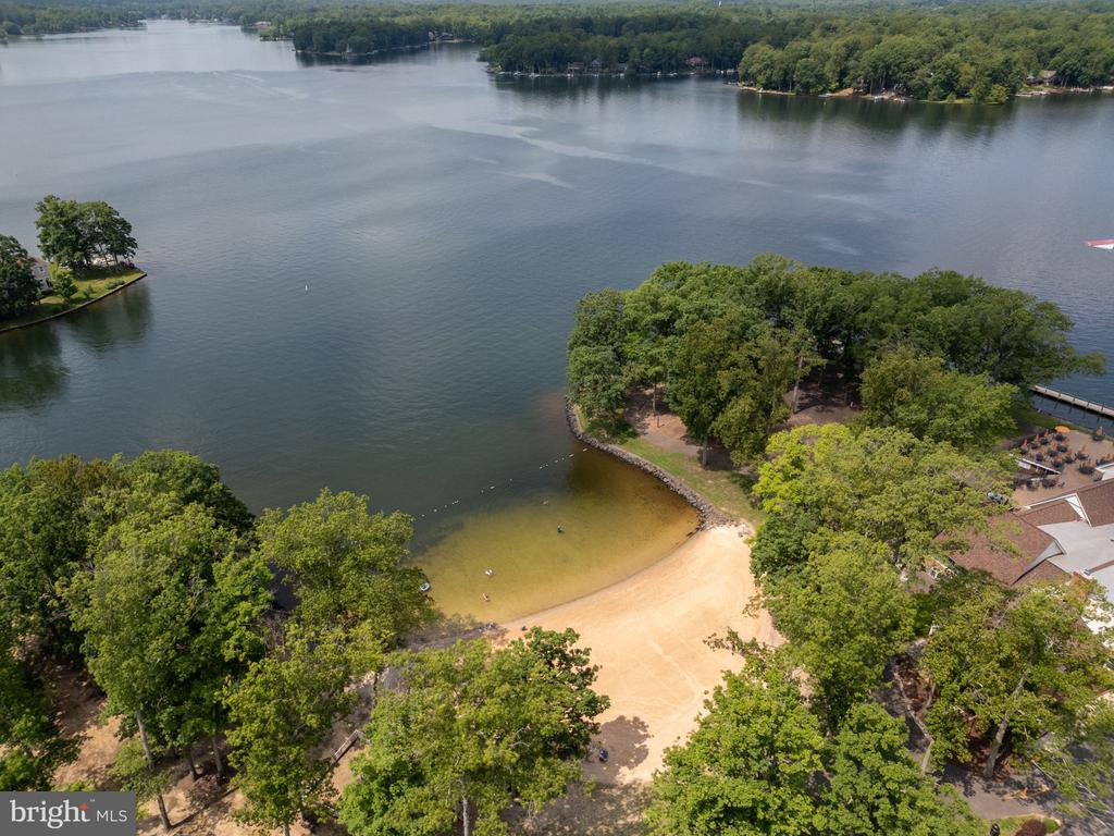 200 LIBERTY BLVD, LOCUST GROVE, Virginia 22508, 3 Bedrooms Bedrooms, ,3 BathroomsBathrooms,Residential,LAKE OF THE WOOD,200 LIBERTY BLVD,VAOR2013680 MLS # VAOR2013680