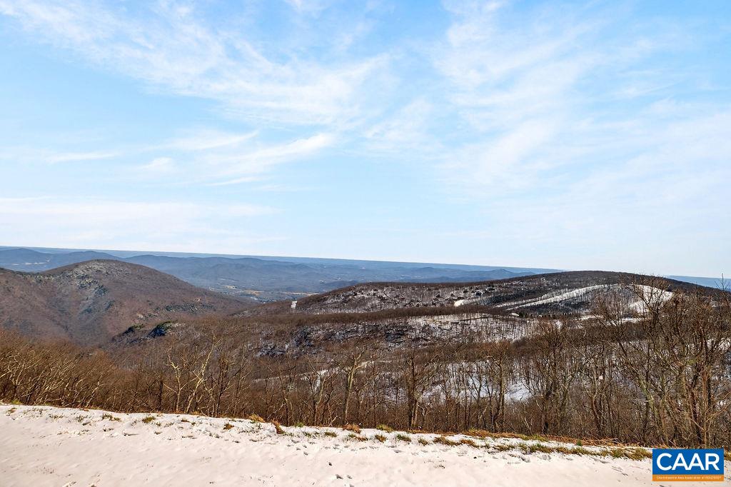 1551 VISTAS CONDOS, ROSELAND, Virginia 22967, 1 Bedroom Bedrooms, ,2 BathroomsBathrooms,Residential,1551 VISTAS CONDOS,674395 MLS # 674395