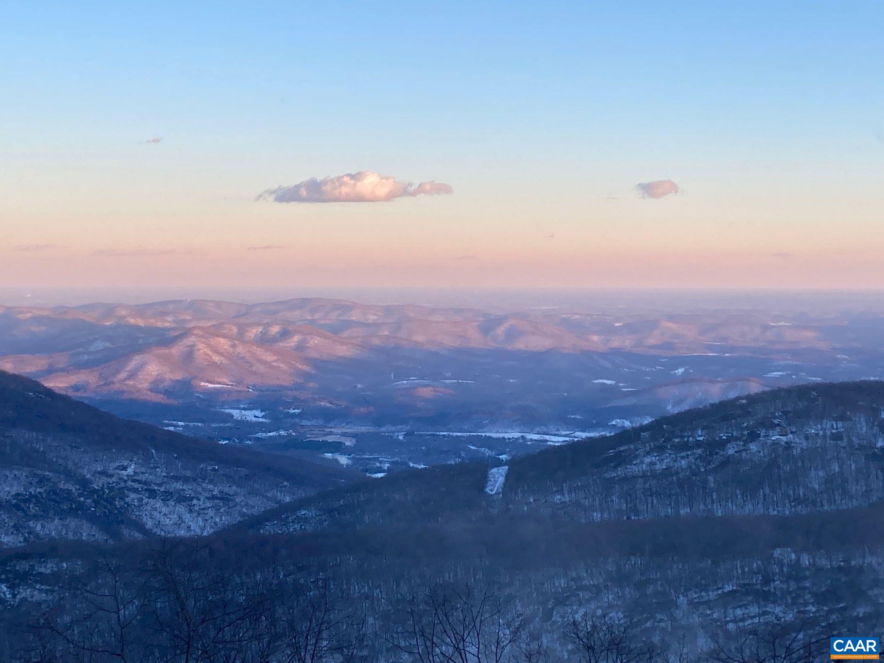 1551 VISTAS CONDOS, ROSELAND, Virginia 22967, 1 Bedroom Bedrooms, ,2 BathroomsBathrooms,Residential,1551 VISTAS CONDOS,674395 MLS # 674395