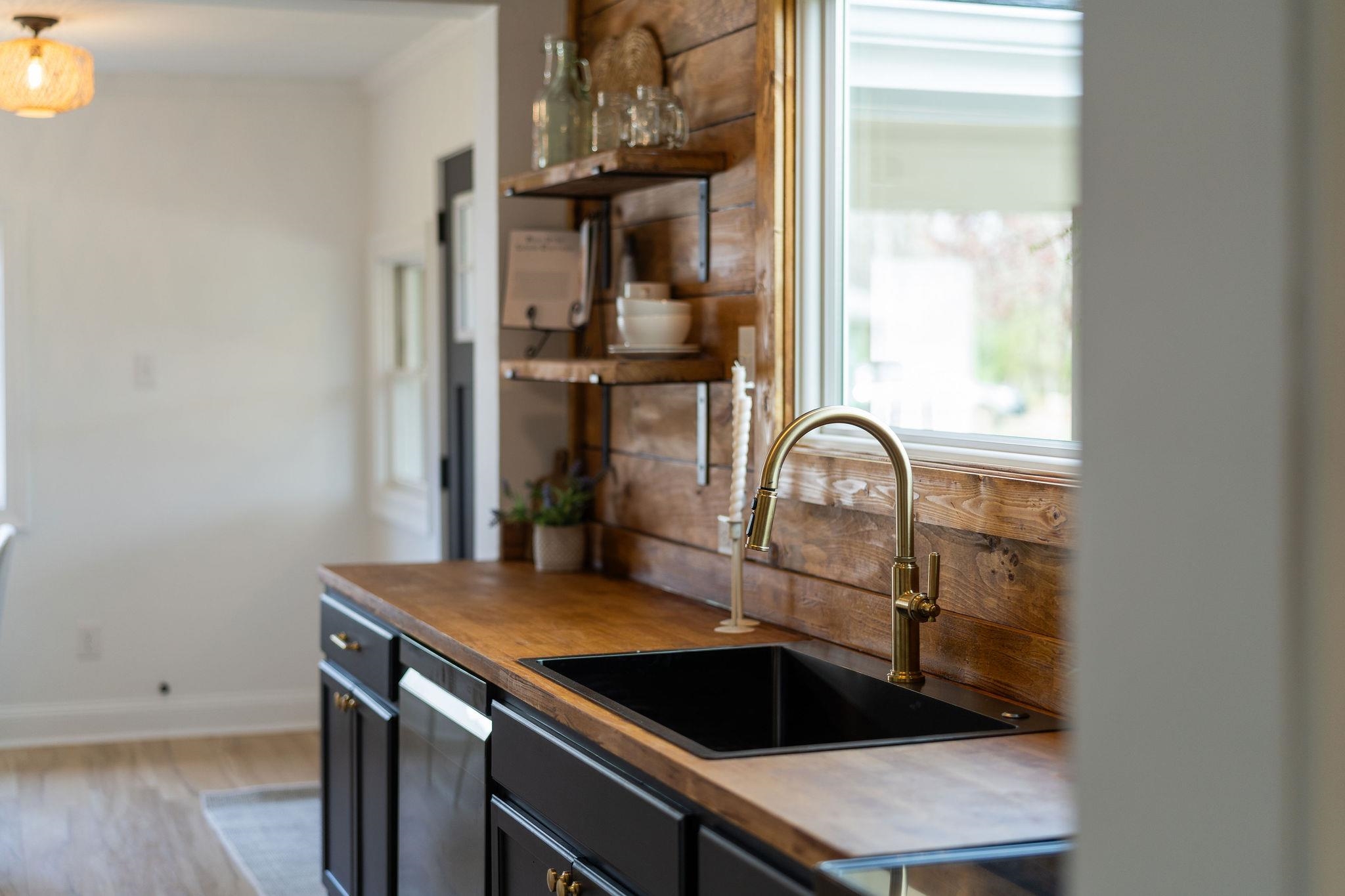 28 JONES CREEK RD, ARRINGTON, Virginia 22922, 3 Bedrooms Bedrooms, ,1 BathroomBathrooms,Residential,28 JONES CREEK RD,675089 MLS # 675089