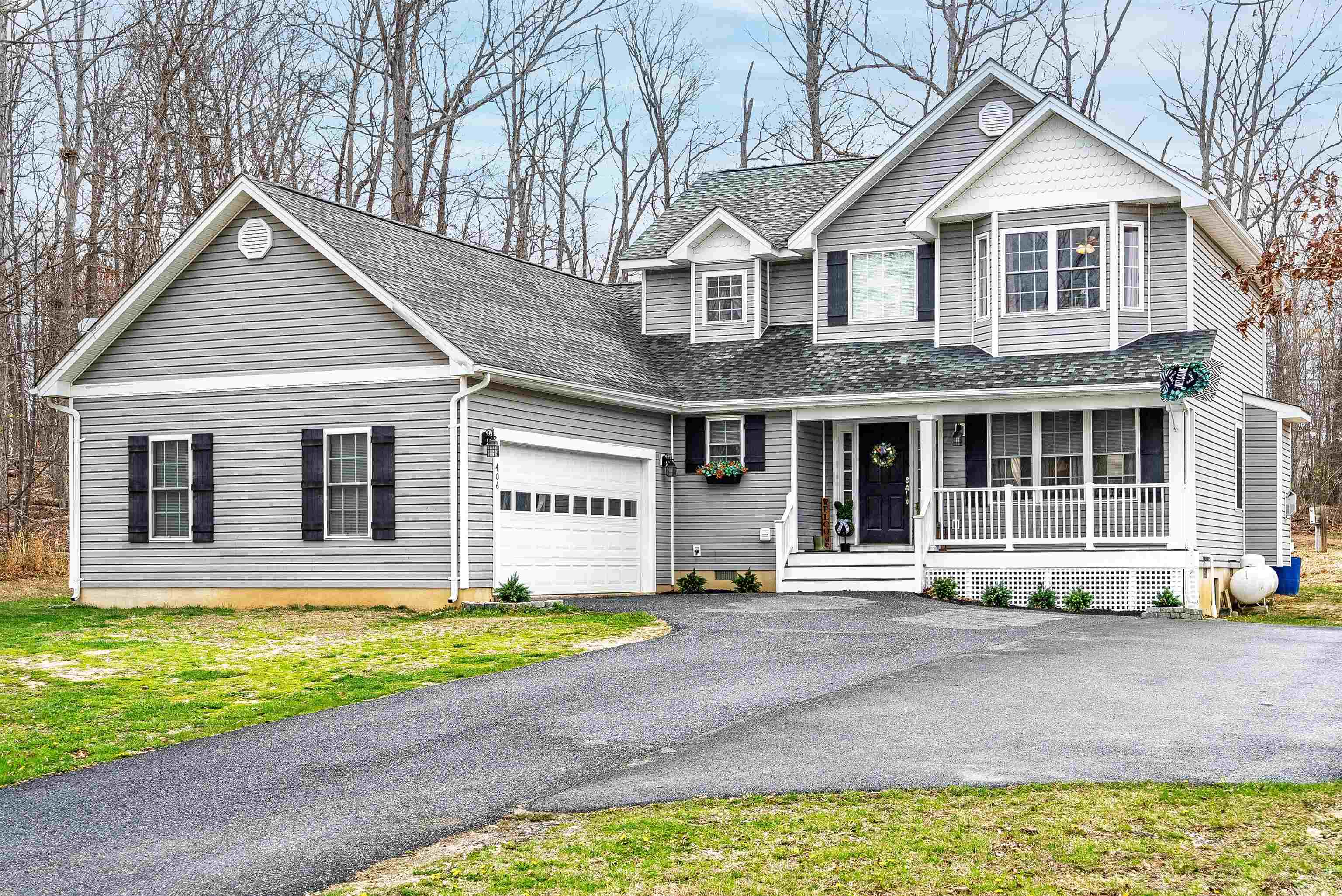 406 WOODLAND DR, LURAY, Virginia 22835, 4 Bedrooms Bedrooms, ,2 BathroomsBathrooms,Residential,406 WOODLAND DR,675091 MLS # 675091