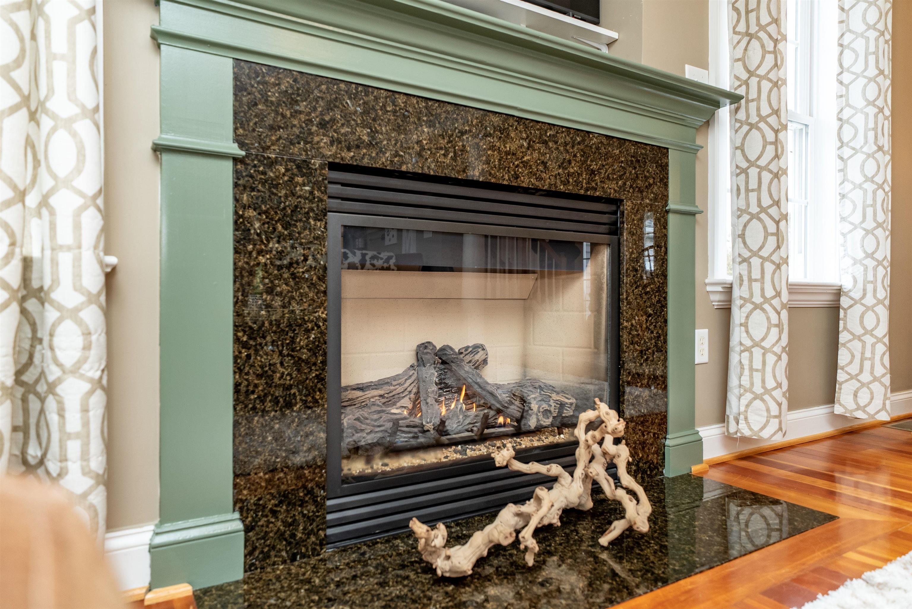 406 WOODLAND DR, LURAY, Virginia 22835, 4 Bedrooms Bedrooms, ,2 BathroomsBathrooms,Residential,406 WOODLAND DR,675091 MLS # 675091