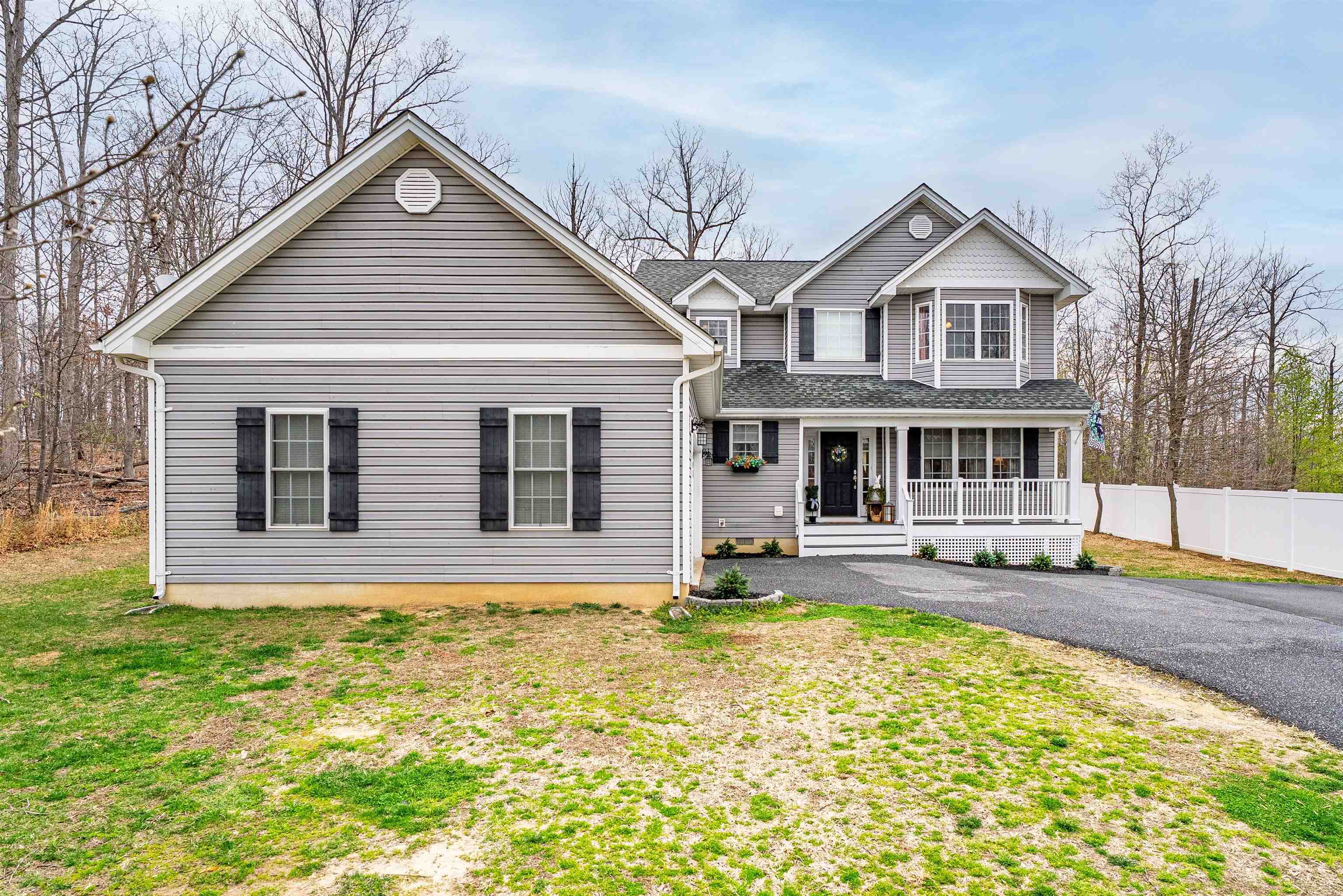 406 WOODLAND DR, LURAY, Virginia 22835, 4 Bedrooms Bedrooms, ,2 BathroomsBathrooms,Residential,406 WOODLAND DR,675091 MLS # 675091