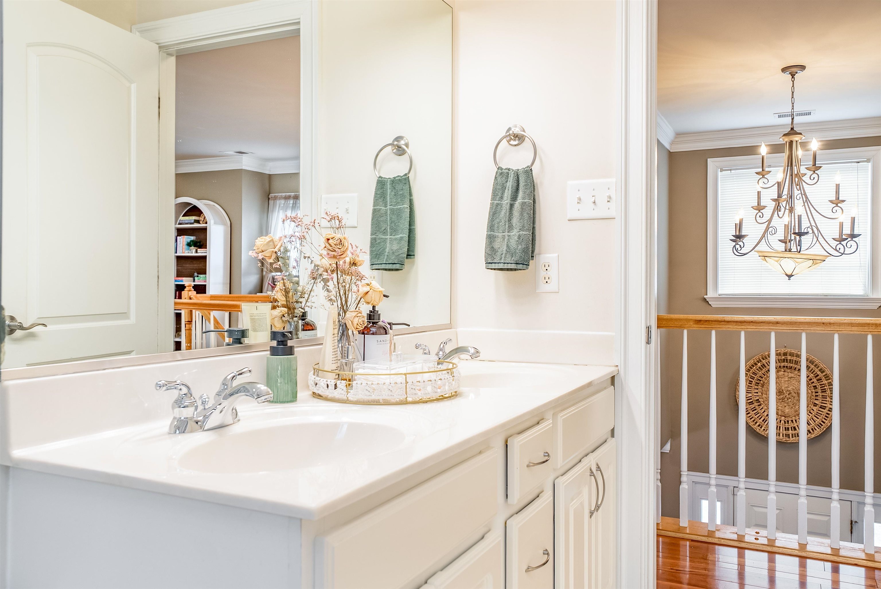 406 WOODLAND DR, LURAY, Virginia 22835, 4 Bedrooms Bedrooms, ,2 BathroomsBathrooms,Residential,406 WOODLAND DR,675091 MLS # 675091