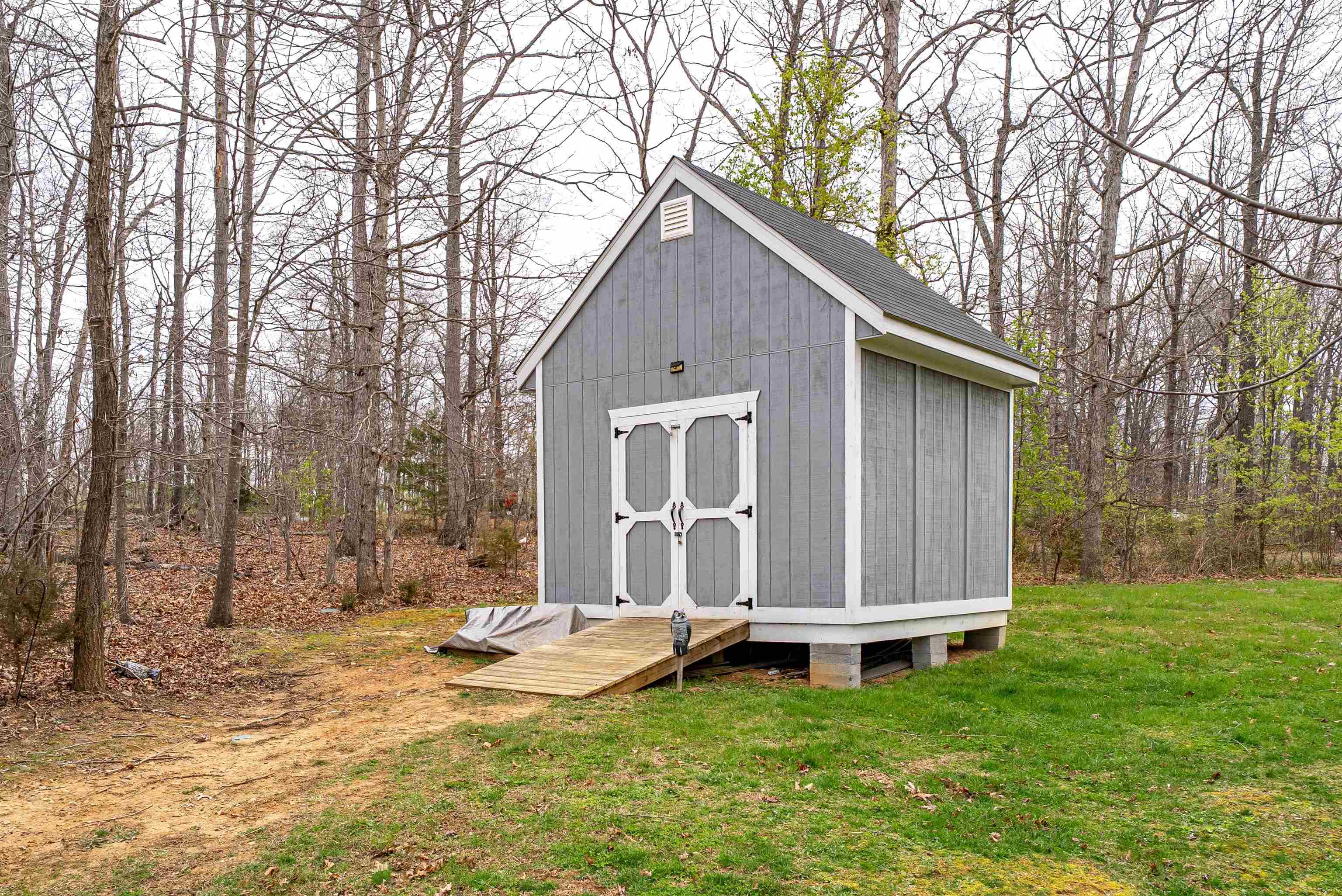 406 WOODLAND DR, LURAY, Virginia 22835, 4 Bedrooms Bedrooms, ,2 BathroomsBathrooms,Residential,406 WOODLAND DR,675091 MLS # 675091