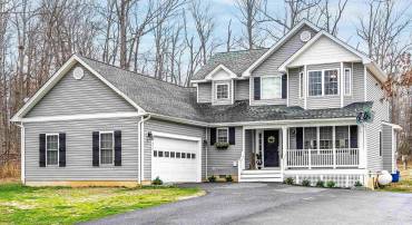 406 WOODLAND DR, LURAY, Virginia 22835, 4 Bedrooms Bedrooms, ,2 BathroomsBathrooms,Residential,406 WOODLAND DR,675091 MLS # 675091