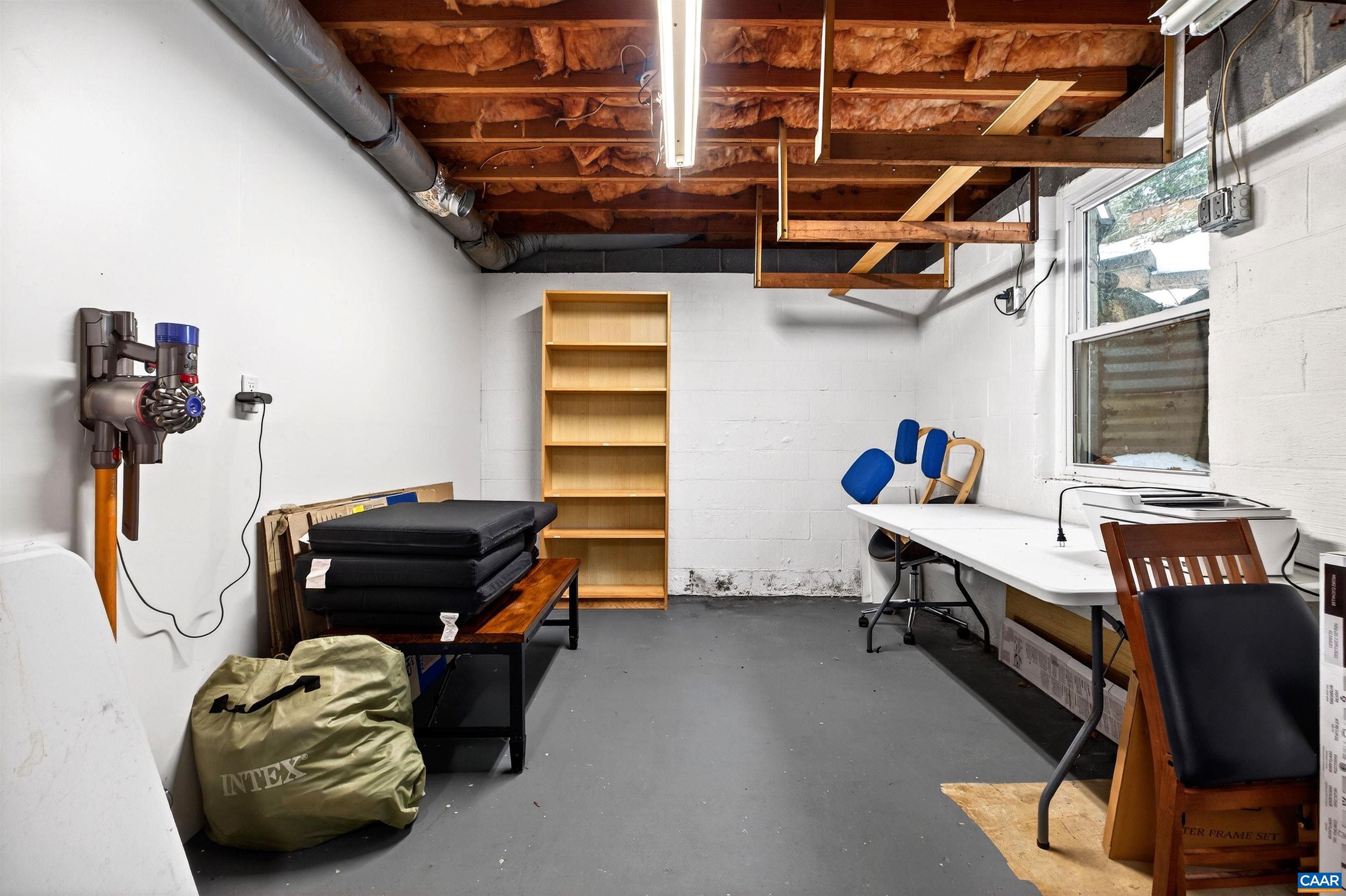 102 SLATE PL, CHARLOTTESVILLE, Virginia 22902, 3 Bedrooms Bedrooms, ,3 BathroomsBathrooms,Residential,102 SLATE PL,675092 MLS # 675092