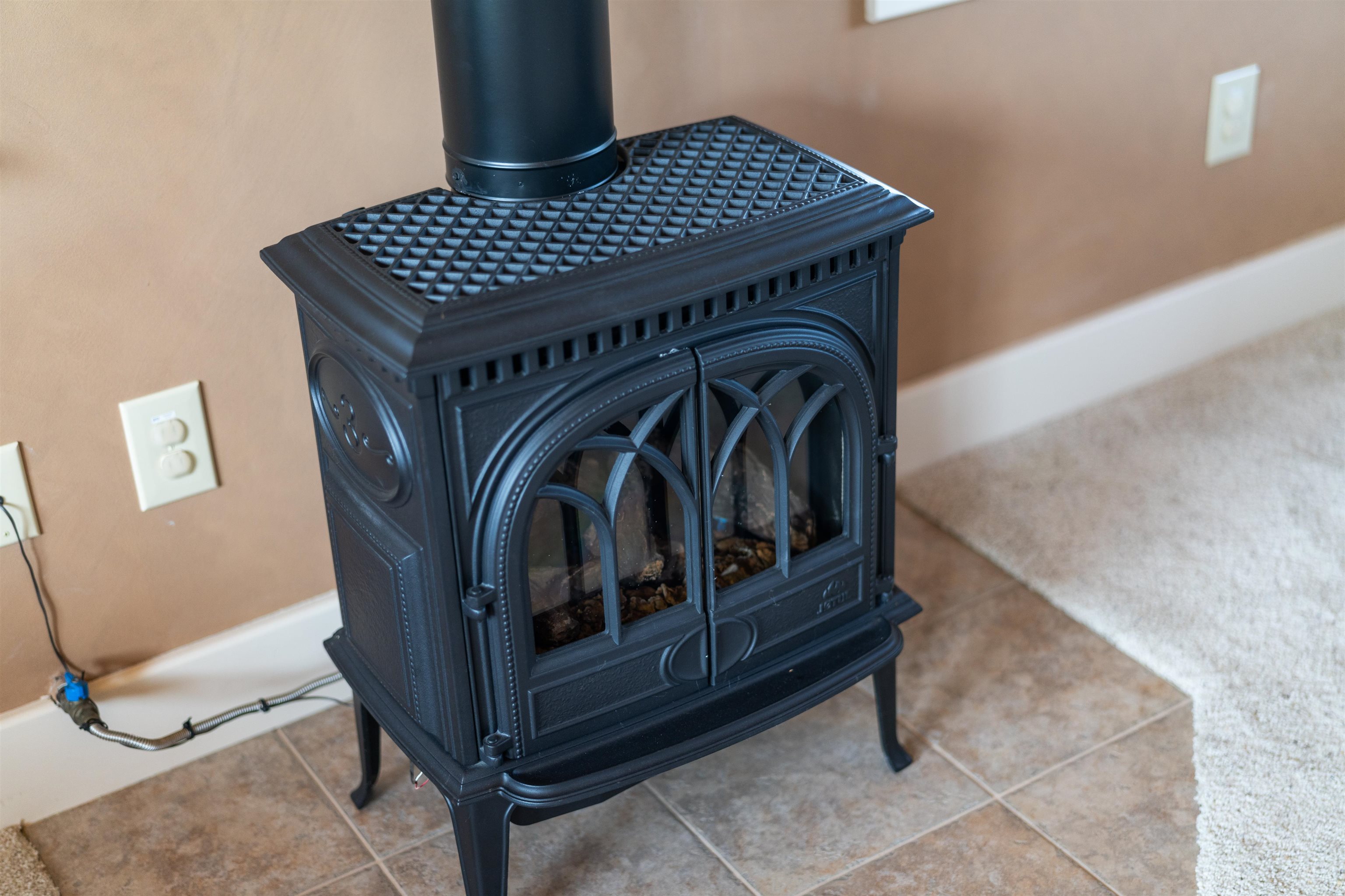 584 NEWPORT RD, SPOTTSWOOD, Virginia 24476, 3 Bedrooms Bedrooms, ,2 BathroomsBathrooms,Residential,584 NEWPORT RD,675093 MLS # 675093