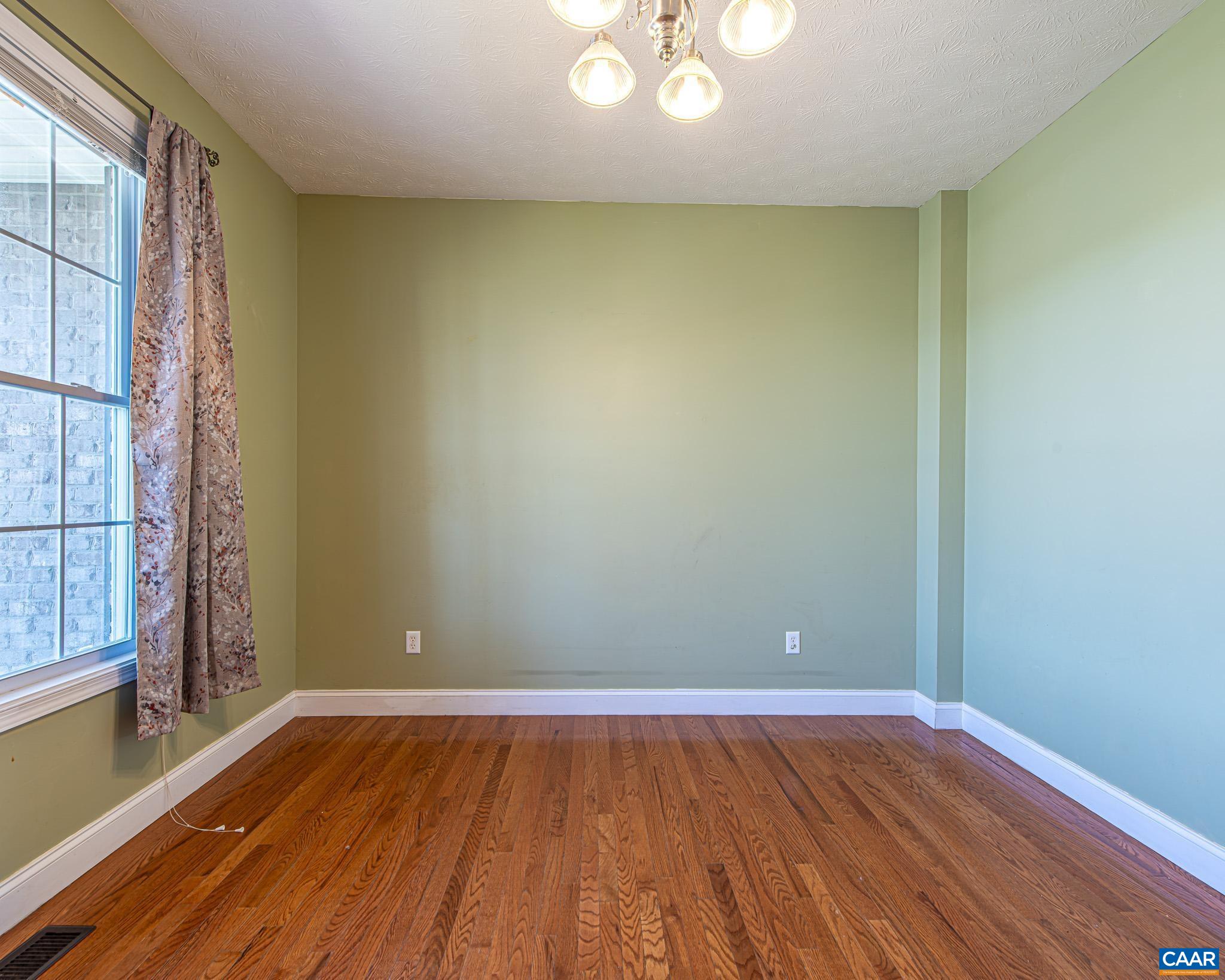 1991 RUSSELL DR, ROCKINGHAM, Virginia 22801, 5 Bedrooms Bedrooms, ,3 BathroomsBathrooms,Residential,1991 RUSSELL DR,675098 MLS # 675098 1991 RUSSELL DR, ROCKINGHAM, Virginia 22801, 5 Bedrooms Bedrooms, ,3 BathroomsBathrooms,Residential,1991 RUSSELL DR,675098 MLS # 675098