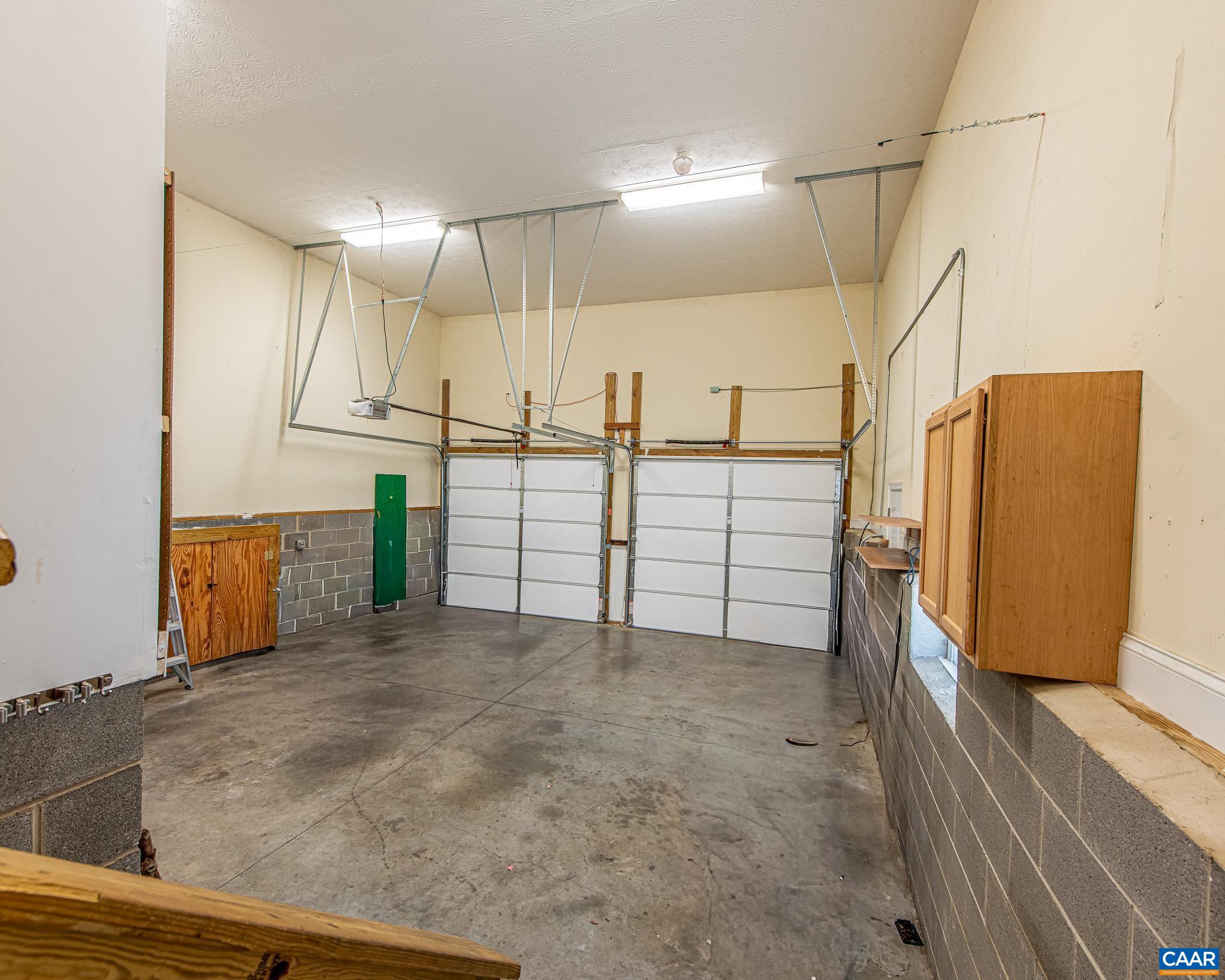 1991 RUSSELL DR, ROCKINGHAM, Virginia 22801, 5 Bedrooms Bedrooms, ,3 BathroomsBathrooms,Residential,1991 RUSSELL DR,675098 MLS # 675098 1991 RUSSELL DR, ROCKINGHAM, Virginia 22801, 5 Bedrooms Bedrooms, ,3 BathroomsBathrooms,Residential,1991 RUSSELL DR,675098 MLS # 675098