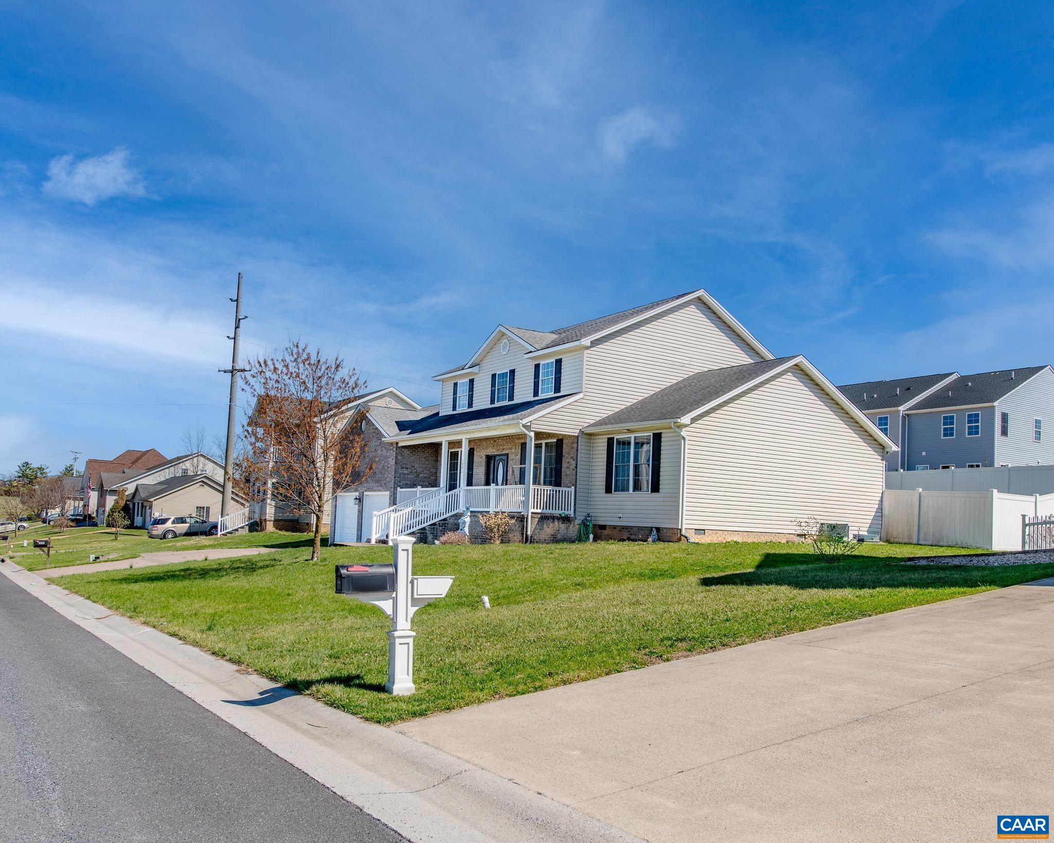 1991 RUSSELL DR, ROCKINGHAM, Virginia 22801, 5 Bedrooms Bedrooms, ,3 BathroomsBathrooms,Residential,1991 RUSSELL DR,675098 MLS # 675098 1991 RUSSELL DR, ROCKINGHAM, Virginia 22801, 5 Bedrooms Bedrooms, ,3 BathroomsBathrooms,Residential,1991 RUSSELL DR,675098 MLS # 675098