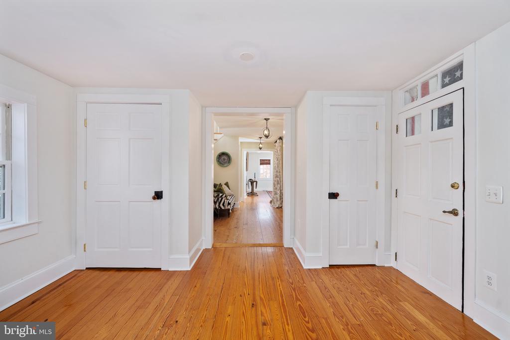 560 RICHMOND RD, AMISSVILLE, Virginia 20106, 4 Bedrooms Bedrooms, ,4 BathroomsBathrooms,Residential,560 RICHMOND RD,VARP2002374 MLS # VARP2002374