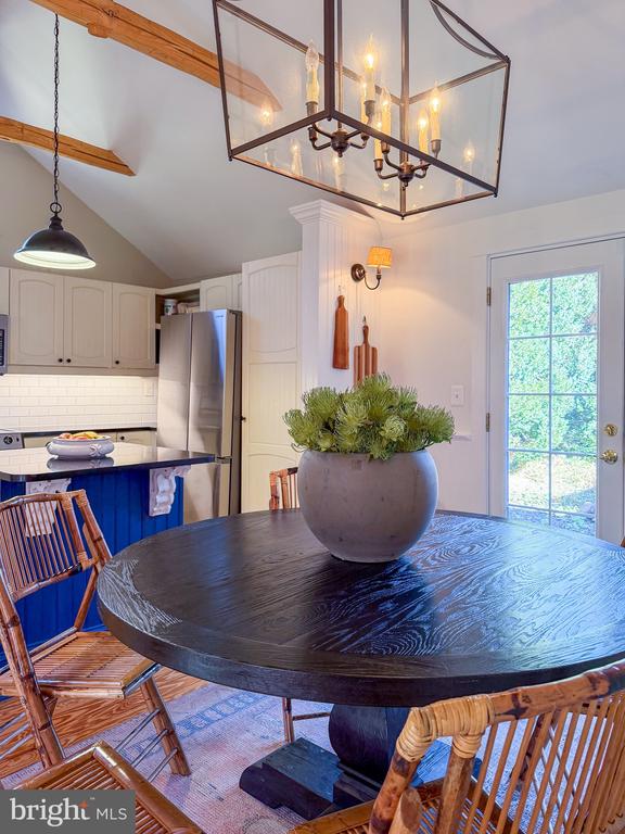 560 RICHMOND RD, AMISSVILLE, Virginia 20106, 4 Bedrooms Bedrooms, ,4 BathroomsBathrooms,Residential,560 RICHMOND RD,VARP2002374 MLS # VARP2002374