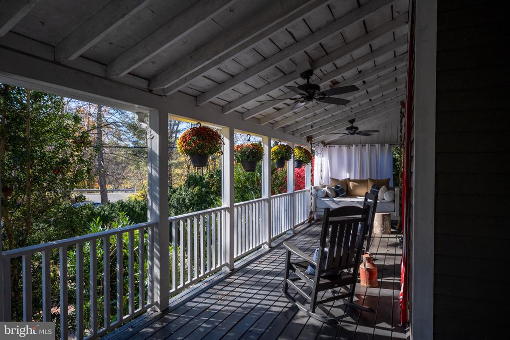 560 RICHMOND RD, AMISSVILLE, Virginia 20106, 4 Bedrooms Bedrooms, ,4 BathroomsBathrooms,Residential,560 RICHMOND RD,VARP2002374 MLS # VARP2002374