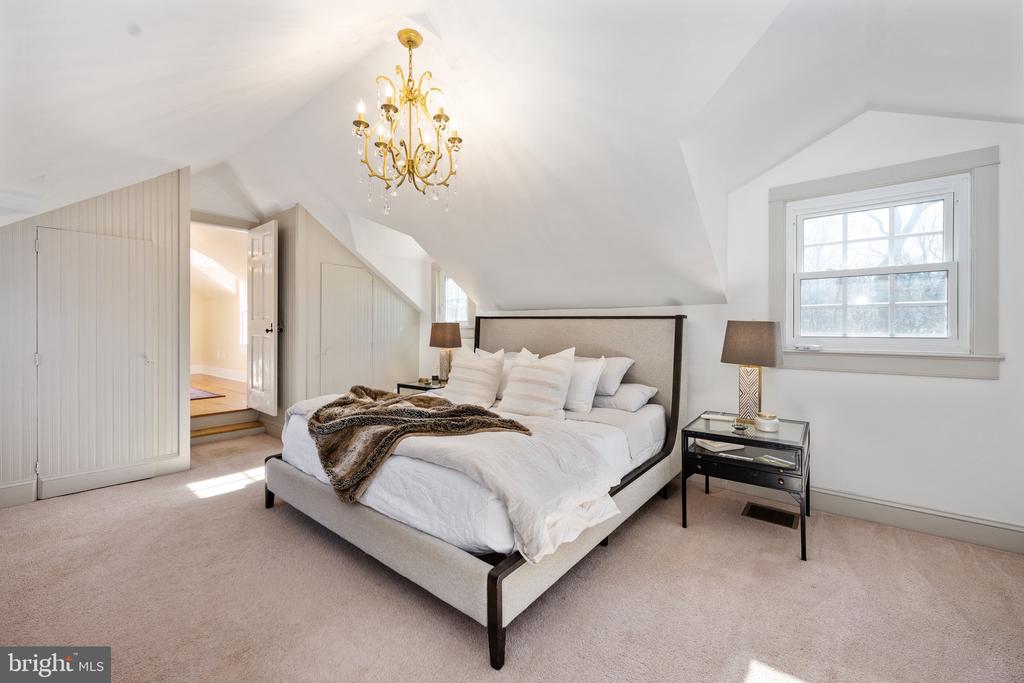 560 RICHMOND RD, AMISSVILLE, Virginia 20106, 4 Bedrooms Bedrooms, ,4 BathroomsBathrooms,Residential,560 RICHMOND RD,VARP2002374 MLS # VARP2002374