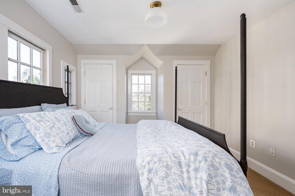 560 RICHMOND RD, AMISSVILLE, Virginia 20106, 4 Bedrooms Bedrooms, ,4 BathroomsBathrooms,Residential,560 RICHMOND RD,VARP2002374 MLS # VARP2002374