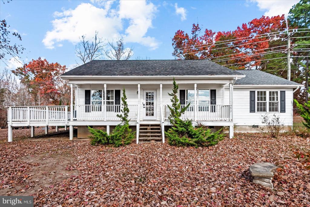 9617 THOUSAND OAKS LN, SPOTSYLVANIA, Virginia 22551, 4 Bedrooms Bedrooms, ,2 BathroomsBathrooms,Residential,9617 THOUSAND OAKS LN,VASP2037616 MLS # VASP2037616