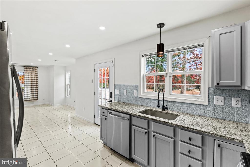 9617 THOUSAND OAKS LN, SPOTSYLVANIA, Virginia 22551, 4 Bedrooms Bedrooms, ,2 BathroomsBathrooms,Residential,9617 THOUSAND OAKS LN,VASP2037616 MLS # VASP2037616