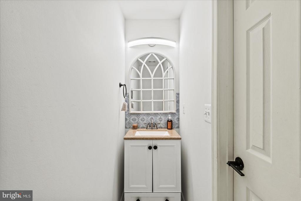 9617 THOUSAND OAKS LN, SPOTSYLVANIA, Virginia 22551, 4 Bedrooms Bedrooms, ,2 BathroomsBathrooms,Residential,9617 THOUSAND OAKS LN,VASP2037616 MLS # VASP2037616