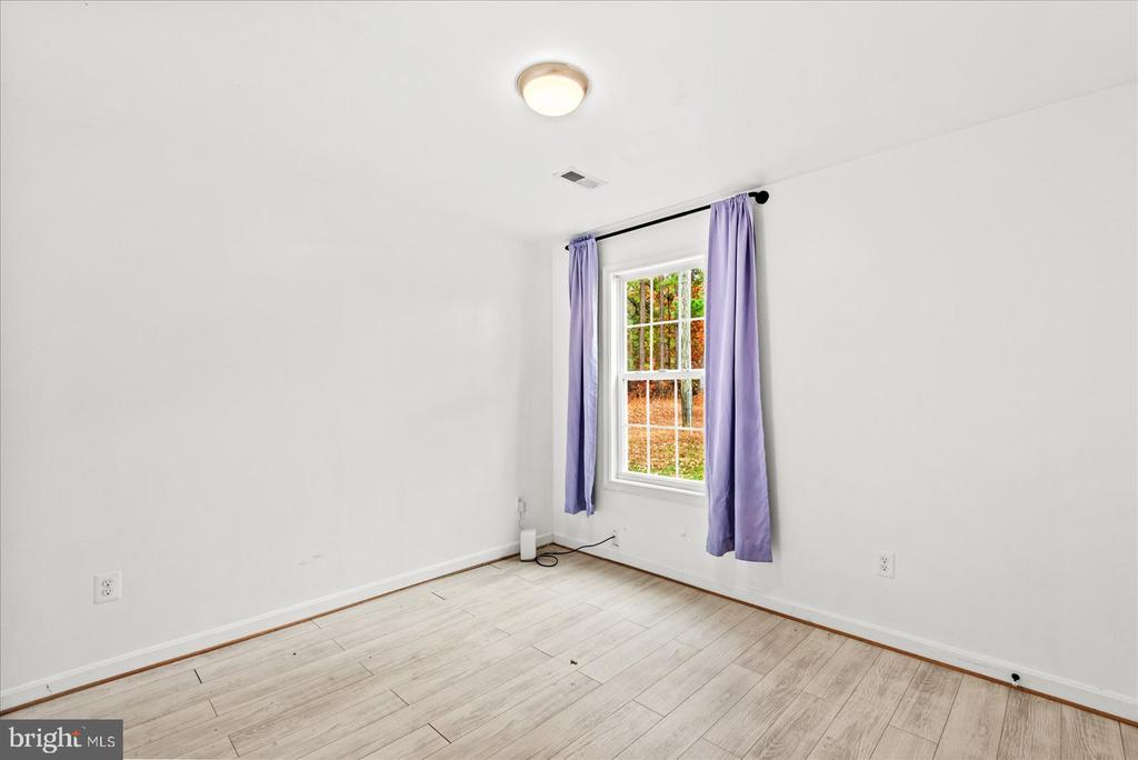 9617 THOUSAND OAKS LN, SPOTSYLVANIA, Virginia 22551, 4 Bedrooms Bedrooms, ,2 BathroomsBathrooms,Residential,9617 THOUSAND OAKS LN,VASP2037616 MLS # VASP2037616