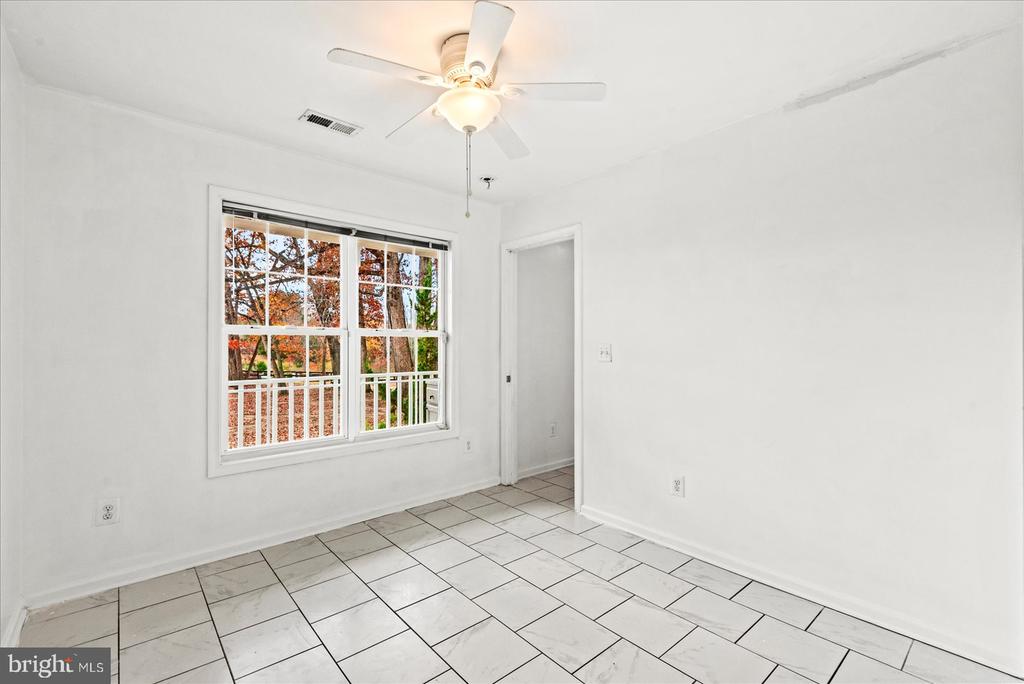 9617 THOUSAND OAKS LN, SPOTSYLVANIA, Virginia 22551, 4 Bedrooms Bedrooms, ,2 BathroomsBathrooms,Residential,9617 THOUSAND OAKS LN,VASP2037616 MLS # VASP2037616