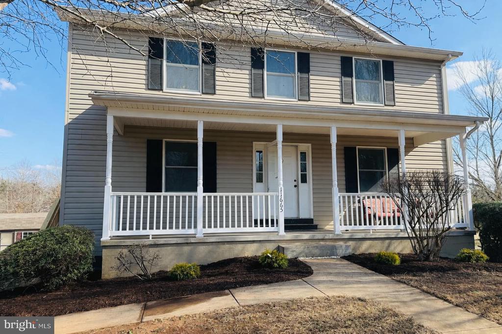 11665 FLAG ROCK DR, REMINGTON, Virginia 22734, 5 Bedrooms Bedrooms, ,3 BathroomsBathrooms,Residential,11665 FLAG ROCK DR,VAFQ2020360 MLS # VAFQ2020360