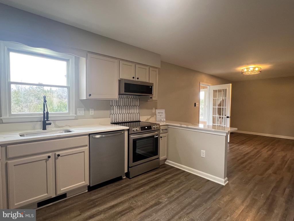 11665 FLAG ROCK DR, REMINGTON, Virginia 22734, 5 Bedrooms Bedrooms, ,3 BathroomsBathrooms,Residential,11665 FLAG ROCK DR,VAFQ2020360 MLS # VAFQ2020360