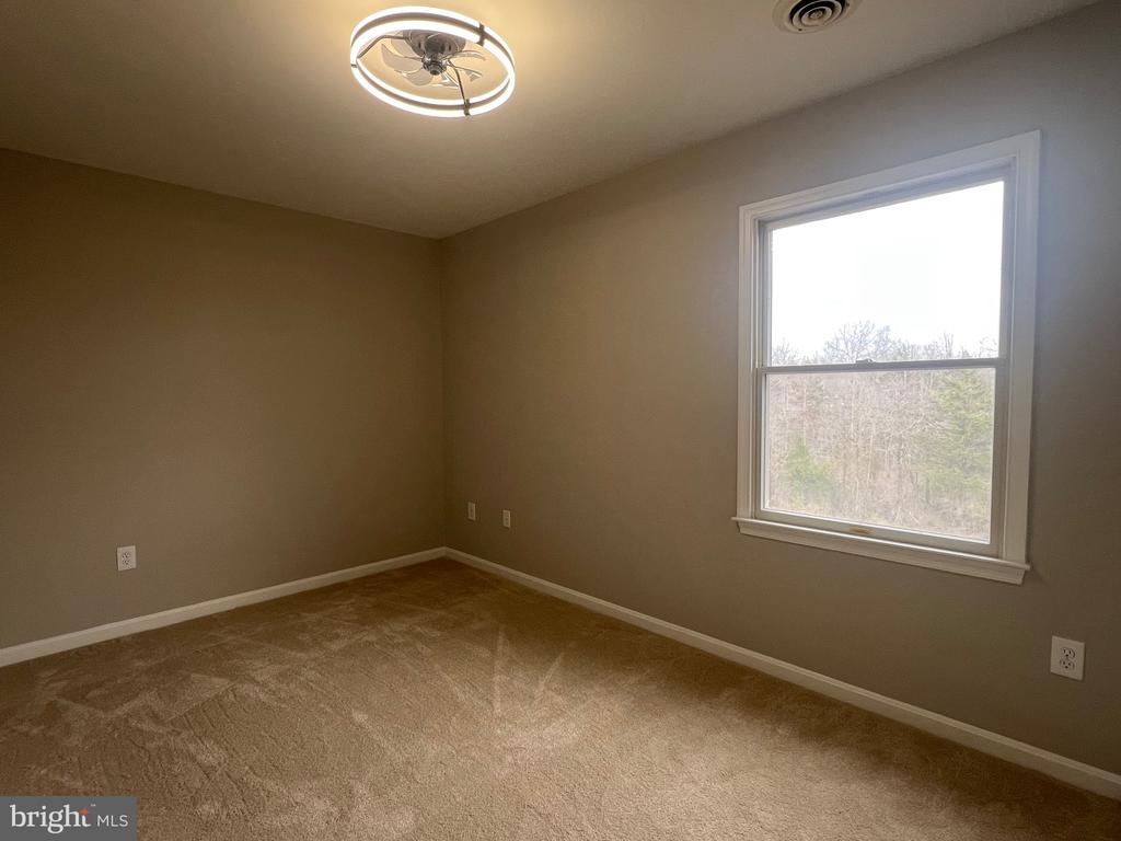 11665 FLAG ROCK DR, REMINGTON, Virginia 22734, 5 Bedrooms Bedrooms, ,3 BathroomsBathrooms,Residential,11665 FLAG ROCK DR,VAFQ2020360 MLS # VAFQ2020360