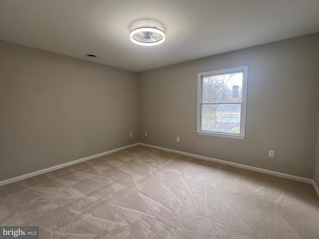 11665 FLAG ROCK DR, REMINGTON, Virginia 22734, 5 Bedrooms Bedrooms, ,3 BathroomsBathrooms,Residential,11665 FLAG ROCK DR,VAFQ2020360 MLS # VAFQ2020360