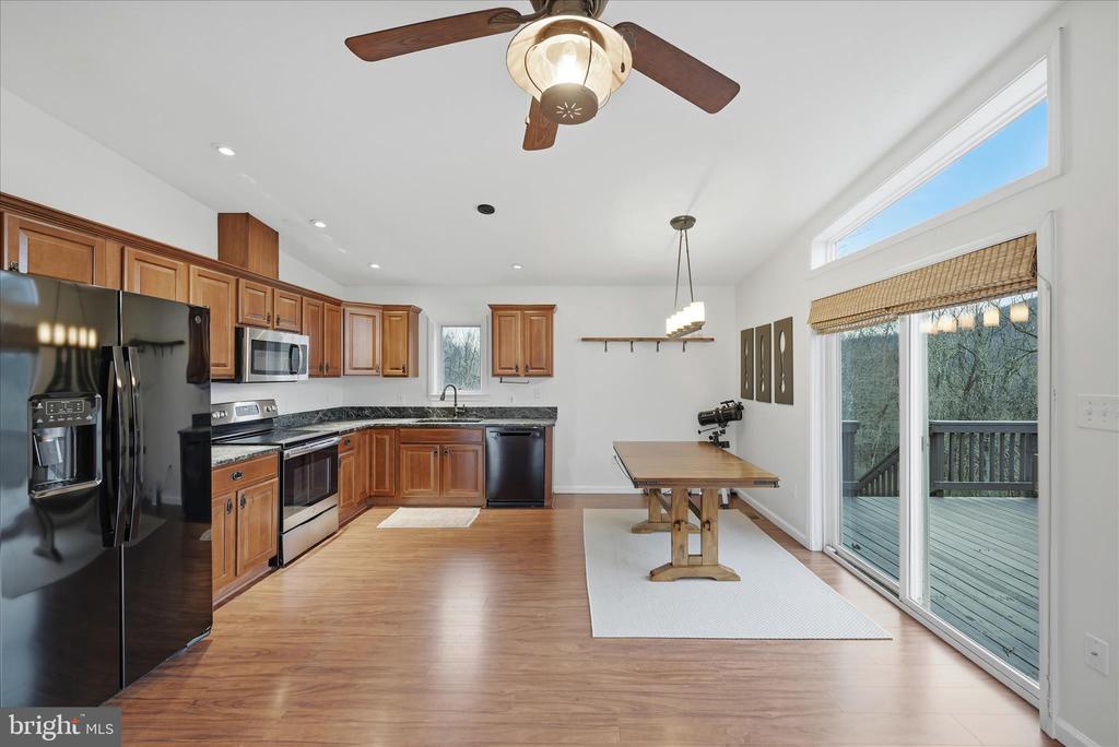 3998 HIDDEN VALLEY LN, LINDEN, Virginia, 3 Bedrooms Bedrooms, ,2 BathroomsBathrooms,Residential,3998 HIDDEN VALLEY LN,VAFQ2021012 MLS # VAFQ2021012