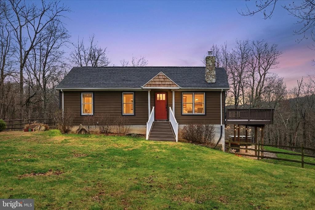 3998 HIDDEN VALLEY LN, LINDEN, Virginia, 3 Bedrooms Bedrooms, ,2 BathroomsBathrooms,Residential,3998 HIDDEN VALLEY LN,VAFQ2021012 MLS # VAFQ2021012