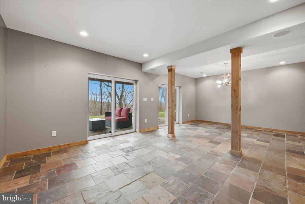 3998 HIDDEN VALLEY LN, LINDEN, Virginia, 3 Bedrooms Bedrooms, ,2 BathroomsBathrooms,Residential,3998 HIDDEN VALLEY LN,VAFQ2021012 MLS # VAFQ2021012