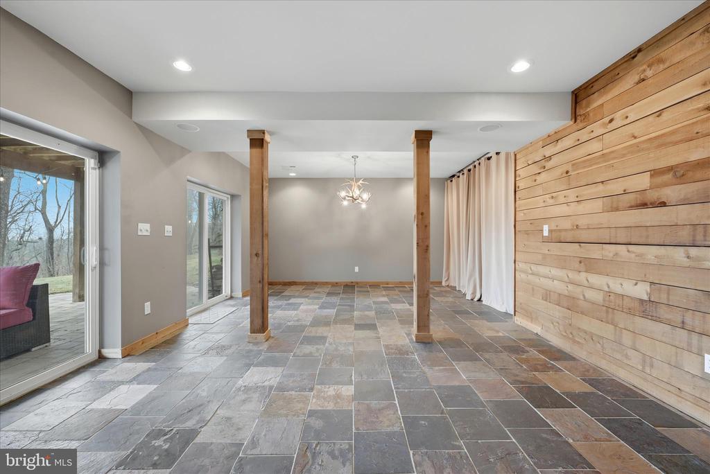 3998 HIDDEN VALLEY LN, LINDEN, Virginia, 3 Bedrooms Bedrooms, ,2 BathroomsBathrooms,Residential,3998 HIDDEN VALLEY LN,VAFQ2021012 MLS # VAFQ2021012